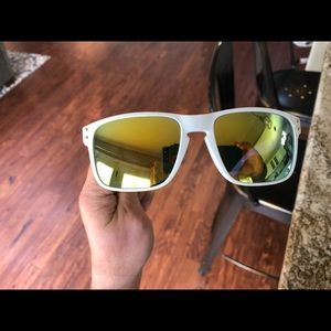 Shaun White Holbrook Oakley white frame, 24k lens